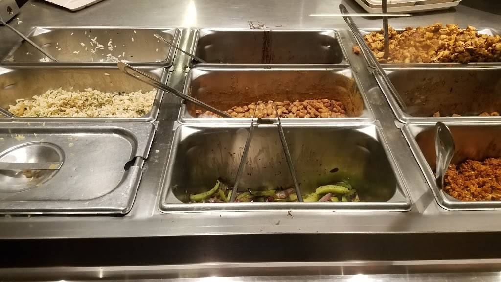 Chipotle Mexican Grill | restaurant | 5711 Xerxes Ave N Ste K, Brooklyn Center, MN 55430, USA | 7635601369 OR +1 763-560-1369