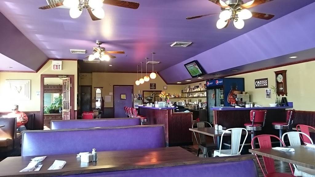 Annas Restaurant | restaurant | 4505 Woodville Rd, Northwood, OH 43619, USA | 4196981516 OR +1 419-698-1516