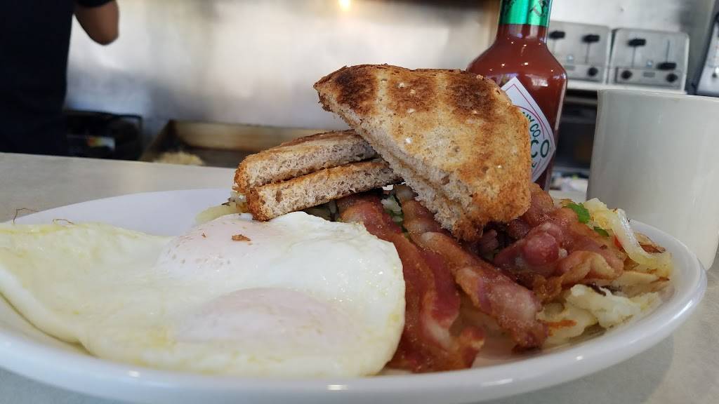 Mickeys Diner | restaurant | 1950 7th St W, St Paul, MN 55116, USA | 6516988387 OR +1 651-698-8387