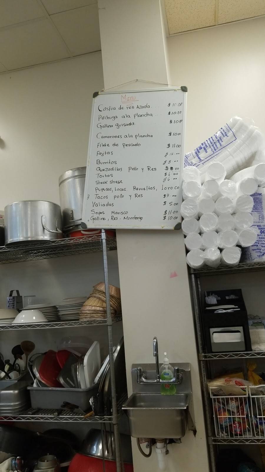 Nenas Restaurant & pupusas | restaurant | 7697-40-8905, Manassas, VA 20109, USA | 5714367883 OR +1 571-436-7883