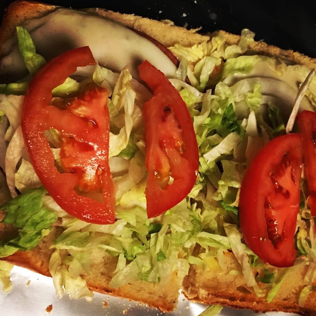 Chunkis Pizza & Subs | meal delivery | 341 E Pike St, Clarksburg, WV 26301, USA | 3046233100 OR +1 304-623-3100