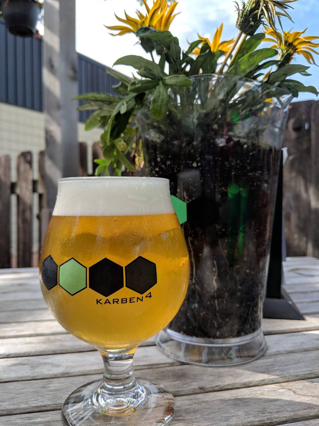 Karben4 Brewing | restaurant | 3698 Kinsman Blvd, Madison, WI 53704, USA | 6082414812 OR +1 608-241-4812