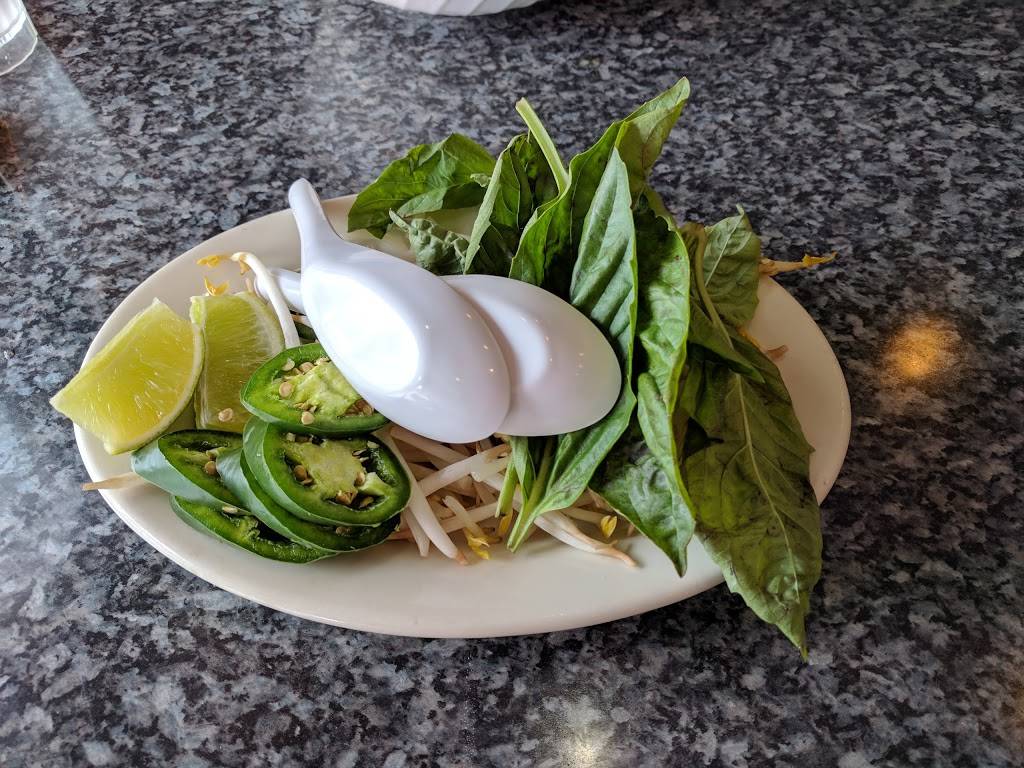 Ban | Thai Restaurant | restaurant | 2186 3rd St #111, St Paul, MN 55110, USA | 6514078424 OR +1 651-407-8424