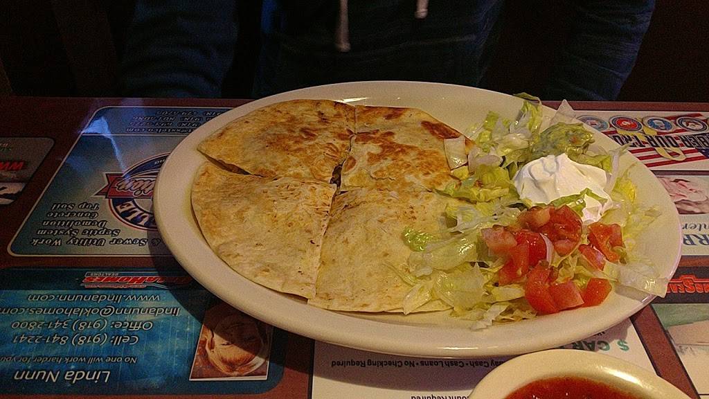 El Charro | restaurant | 1750 Rte 66, Claremore, OK 74019, USA | 9183434116 OR +1 918-343-4116