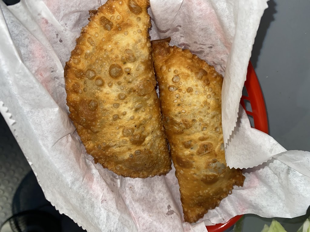 El Barrio 809 | restaurant | 5101 E Busch Blvd #7, Tampa, FL 33617, USA | 9294747742 OR +1 929-474-7742