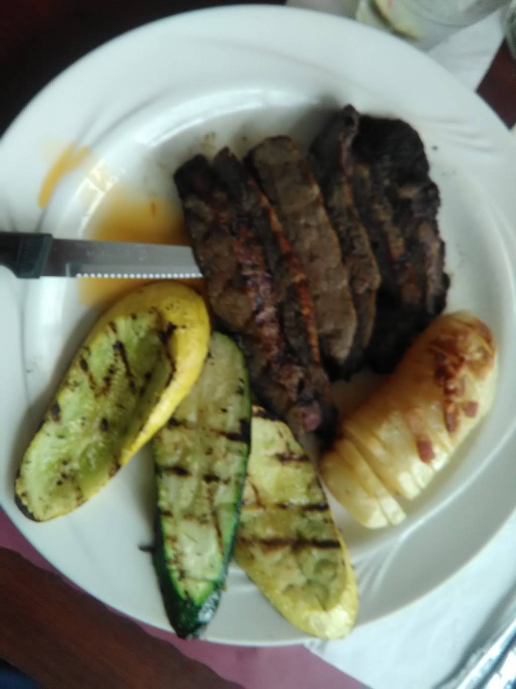 Lisboa Restaurante | restaurant | 19 Lafayette St ** KITCHEN CLOSED 3:00 - 5:00 PM**, Waterbury, CT 06708, USA | 2037540789 OR +1 203-754-0789