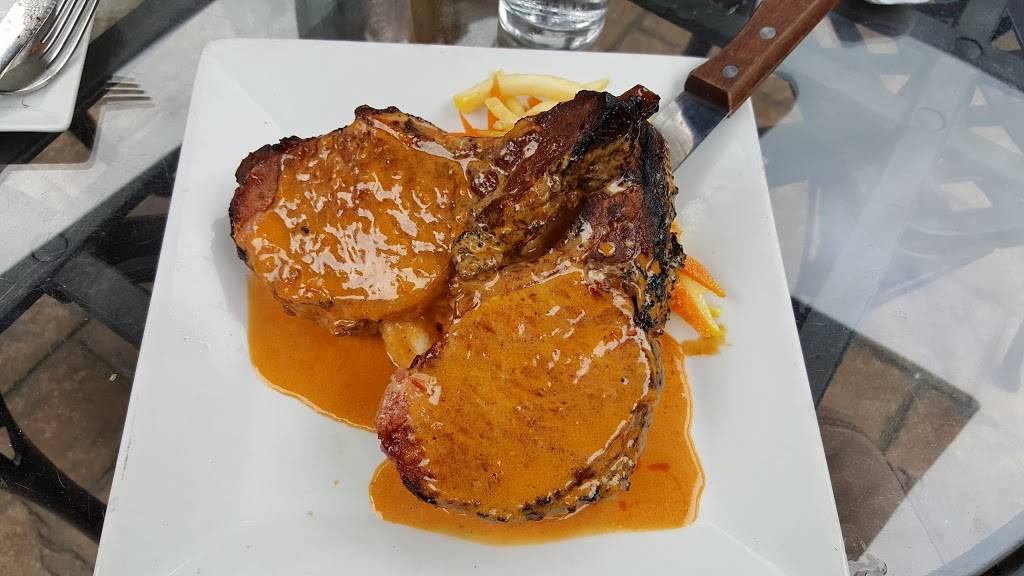 Figs Wood Fired Bistro | restaurant | 105 Church Hill Rd, Sandy Hook, CT 06482, USA | 2034265503 OR +1 203-426-5503