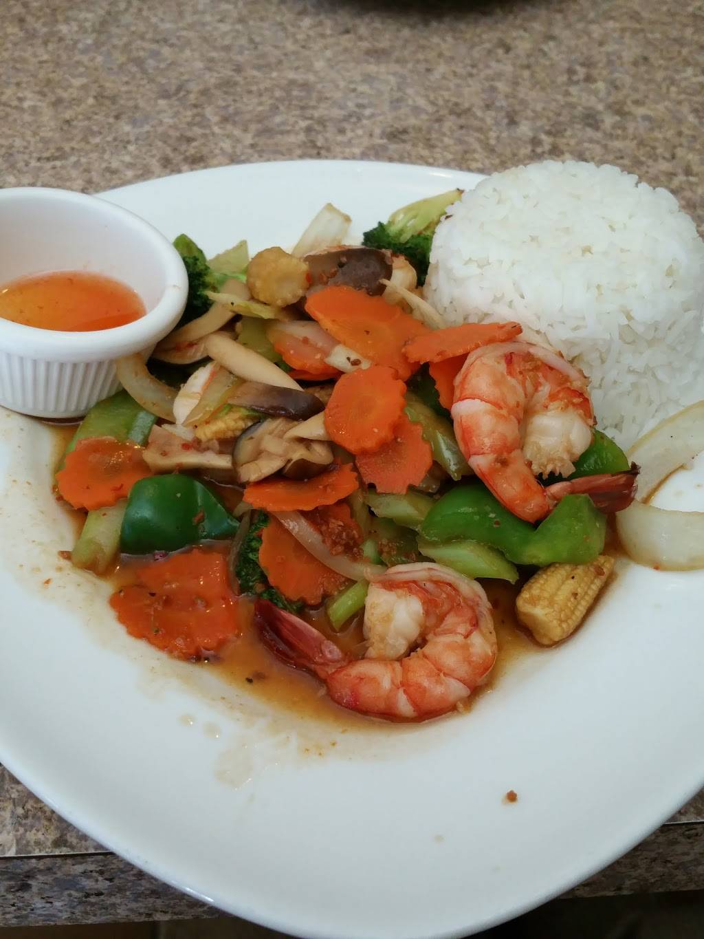Lemongrass Thai Cafe | restaurant | 818 W Broadway Rd, Tempe, AZ 85282, USA | 4809679121 OR +1 480-967-9121