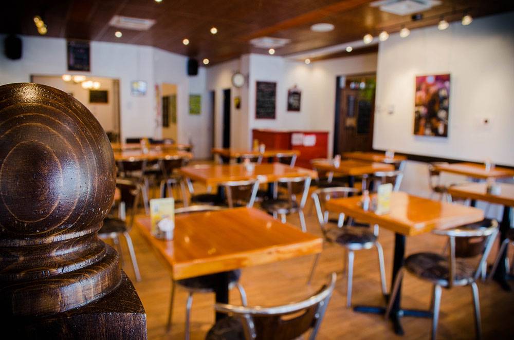 La Cuizine | restaurant | 1018 Rue Dubois, Acton Vale, QC J0H 1A0, Canada | 4505460222 OR +1 450-546-0222