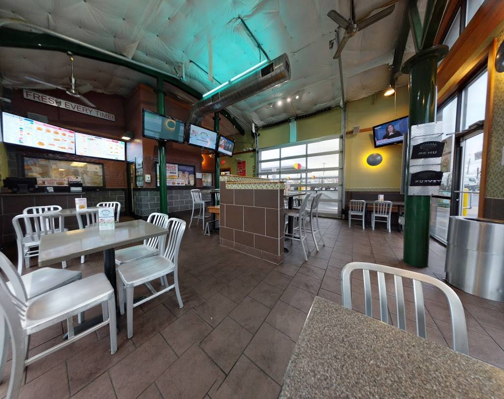 Sonic Drive-In | restaurant | 573 Spring St, Elizabeth, NJ 07201, USA | 9089650060 OR +1 908-965-0060