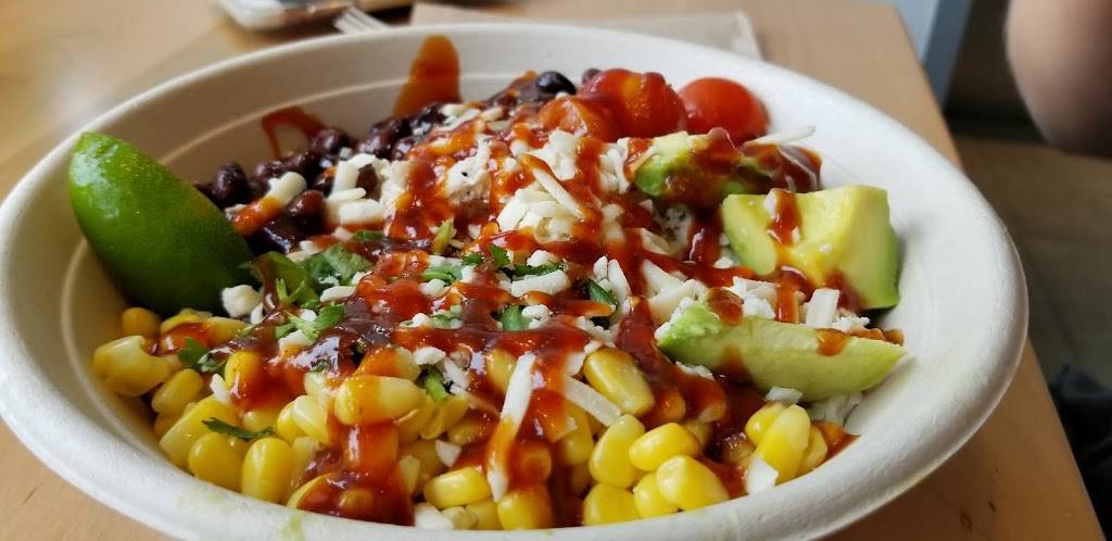 Freshii | restaurant | 3200 Rue King Ouest A-120, Sherbrooke, QC J1L 1C9, Canada | 8197420269 OR +1 819-742-0269