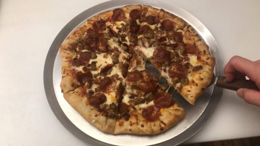 Rogers Hometown Pizzeria | meal delivery | 4 W Church St, Adams, NY 13605, USA | 3152323000 OR +1 315-232-3000