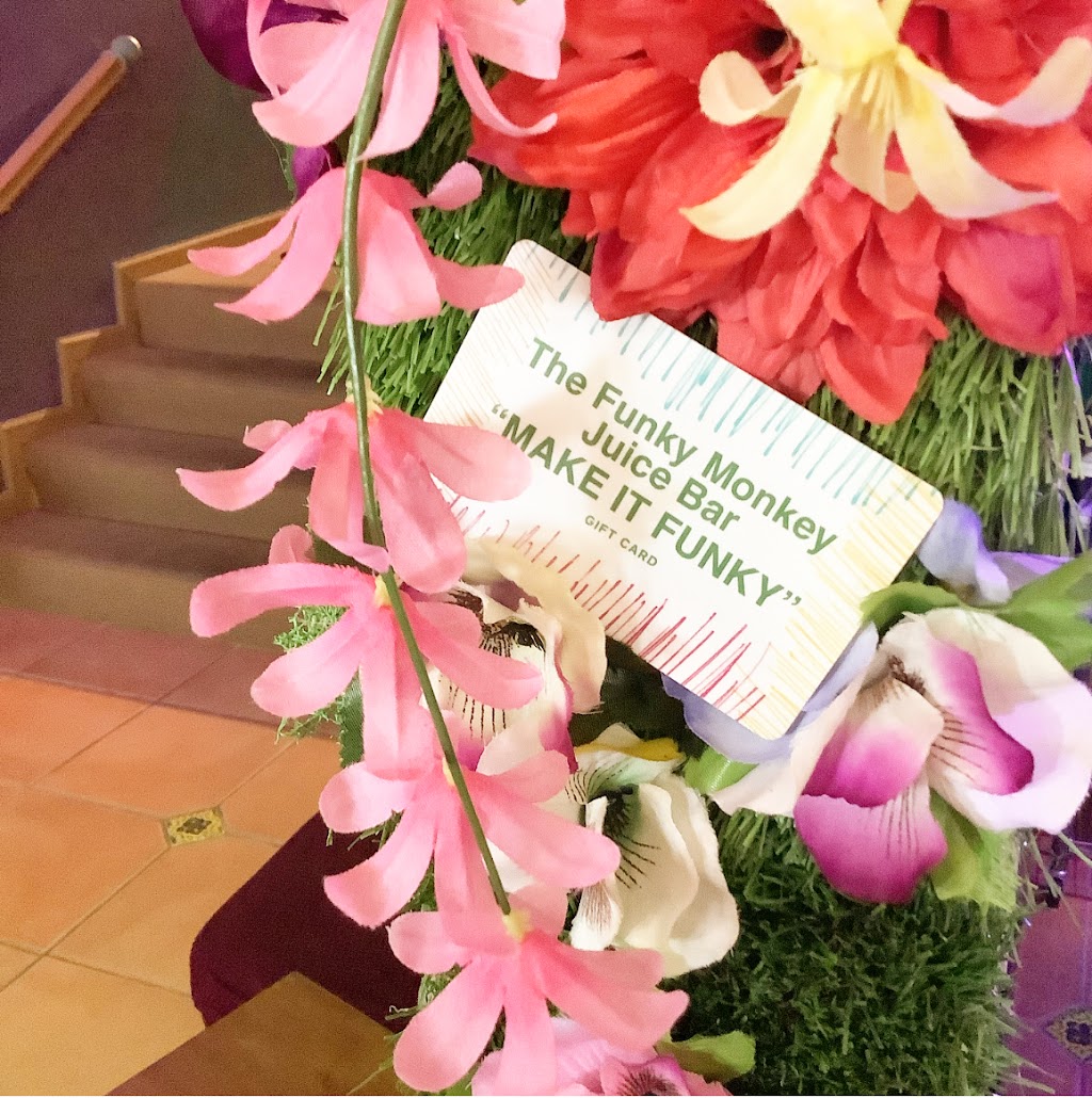 The Funky Monkey Juice Bar | restaurant | 2148 W 95th St, Chicago, IL 60643, USA | 7739415149 OR +1 773-941-5149