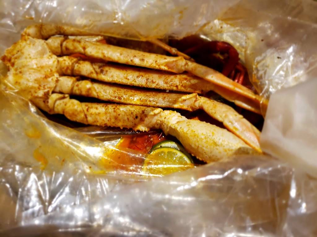 The Juicy Seafood | restaurant | 2690 Eastern Blvd, Montgomery, AL 36117, USA | 3346762202 OR +1 334-676-2202