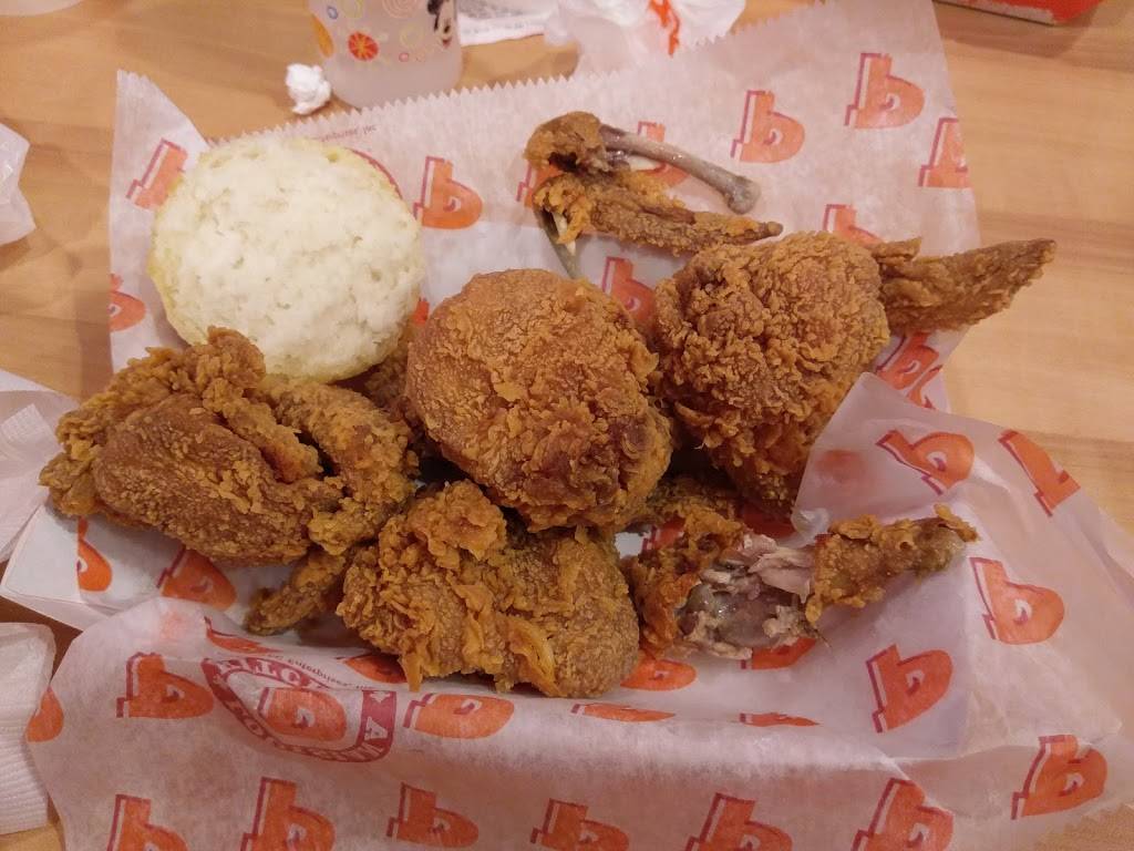 Popeyes Louisiana Kitchen | restaurant | 3705 S High St, Columbus, OH 43207, USA | 6146705859 OR +1 614-670-5859