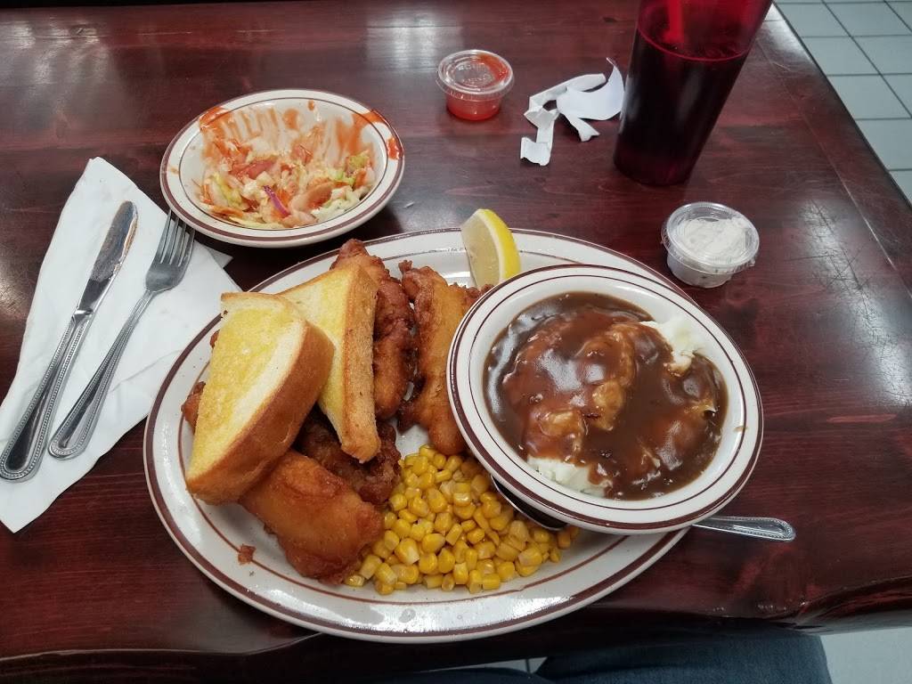 Hilltop Coney Diner | restaurant | 3783 S Van Dyke Rd, Marlette, MI 48453, USA | 9896357870 OR +1 989-635-7870