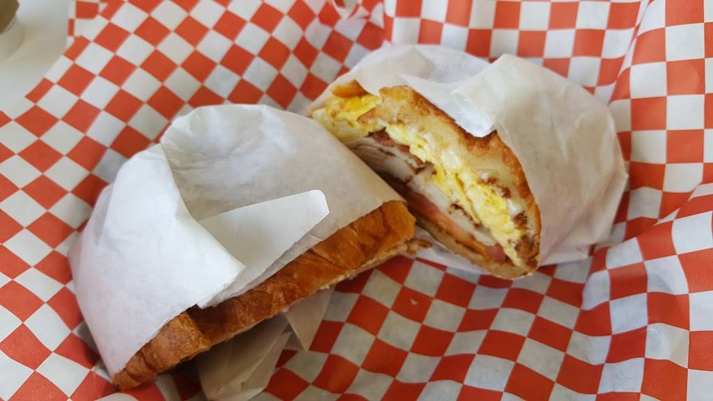 Happy Deli | restaurant | 530 S Gaffey St, San Pedro, CA 90731, USA | 4243640319 OR +1 424-364-0319