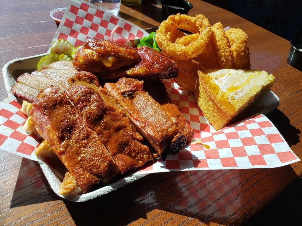 Ember BBQ | restaurant | 305 E 4th St #200, Santa Ana, CA 92701, USA | 7142040337 OR +1 714-204-0337