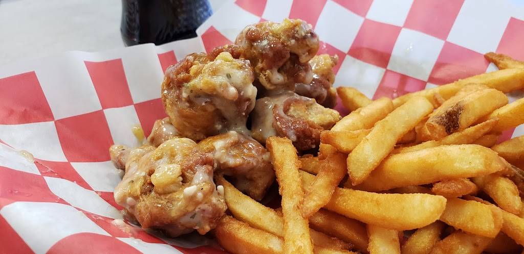 House of Wings | restaurant | 46 School St, Glen Cove, NY 11542, USA | 5167239378 OR +1 516-723-9378