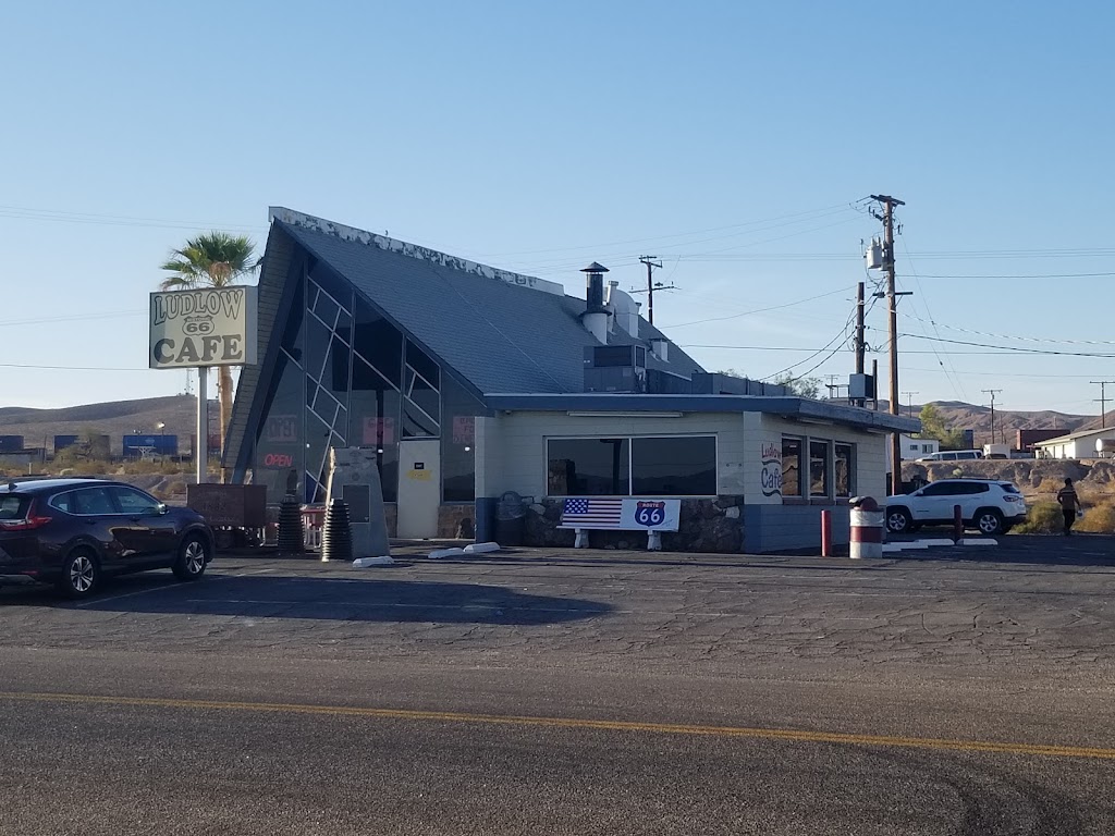 Ludlow Cafe | restaurant | 68315 National Trails Hwy, Ludlow, CA 92338, USA | 7607334501 OR +1 760-733-4501