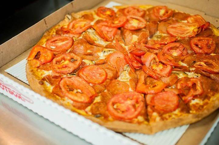 Crispy Crust Pizza | meal delivery | 1253 Vine St, Los Angeles, CA 90038, USA | 3234672000 OR +1 323-467-2000