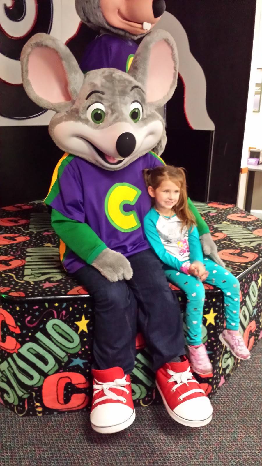 Chuck E. Cheeses | restaurant | 1455 N National Rd, Columbus, IN 47201, USA | 8123759690 OR +1 812-375-9690