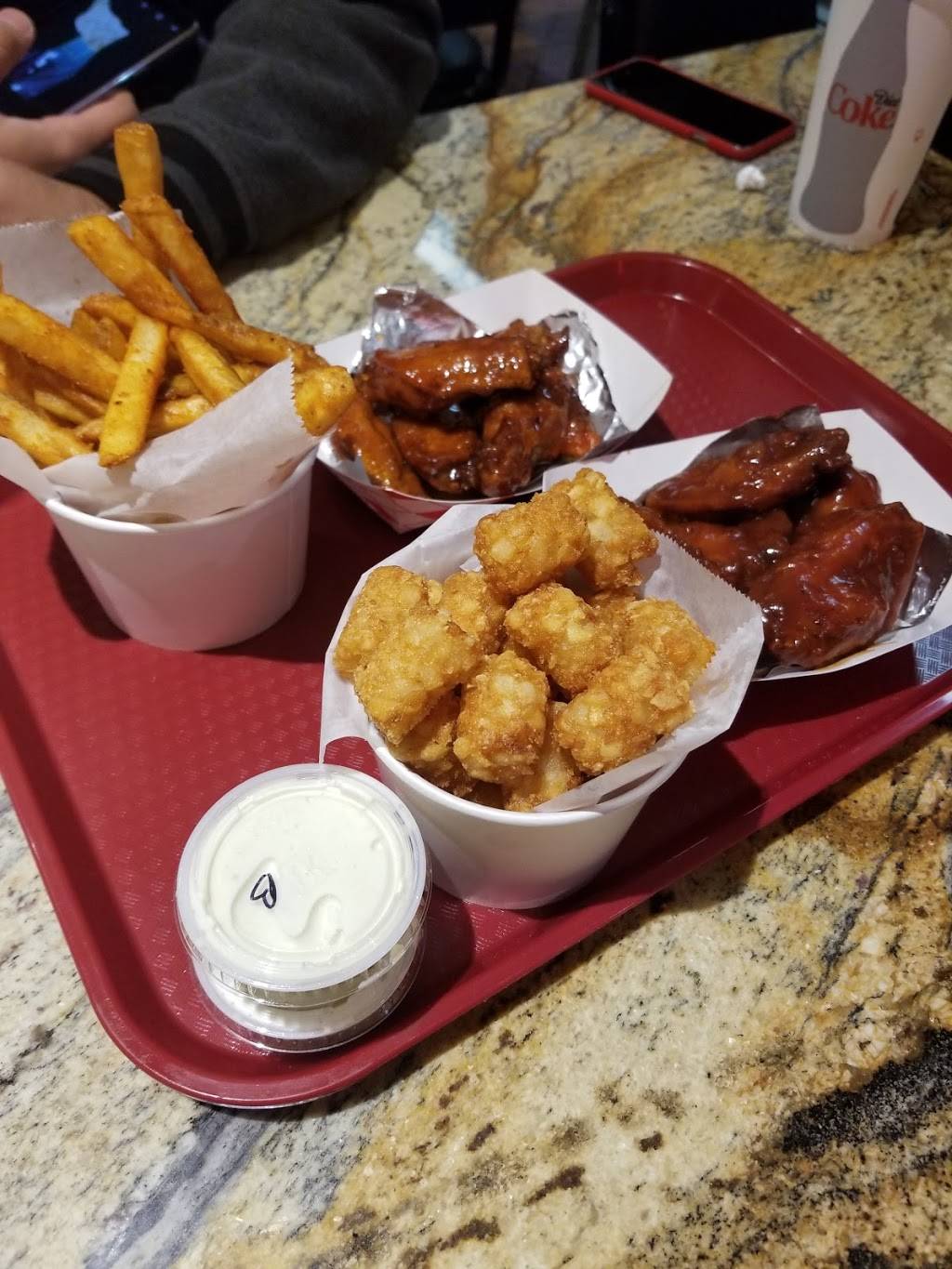 SoCal Wings | restaurant | 1800 Atlantic Ave, Long Beach, CA 90806, USA | 5627430006 OR +1 562-743-0006