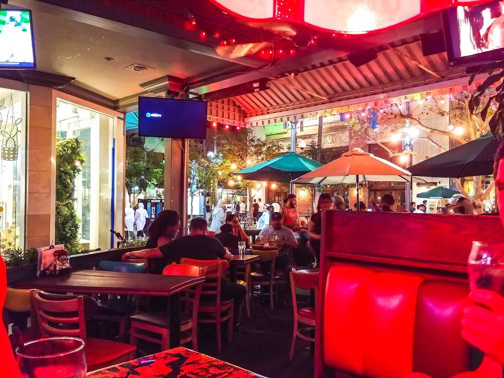 Barneys Beanery | restaurant | 1351 3rd St, Santa Monica, CA 90401, USA | 3106565777 OR +1 310-656-5777