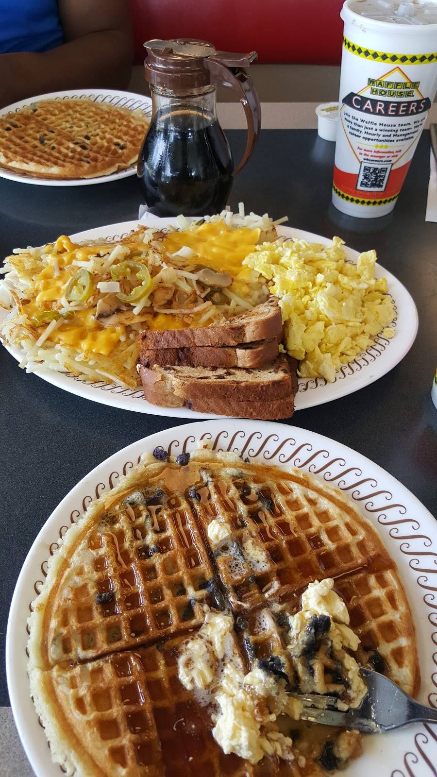 Waffle House | meal takeaway | 314 W Washington St, Nashville, NC 27856, USA | 2524592376 OR +1 252-459-2376