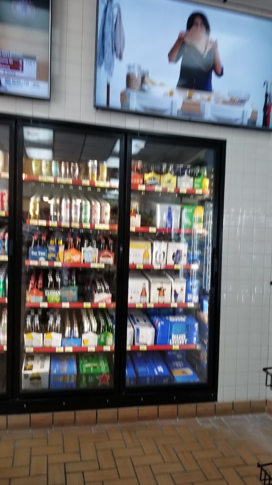 Dodges | restaurant | 1710 E 9 Mile Rd, Pensacola, FL 32514, USA | 8505057773 OR +1 850-505-7773