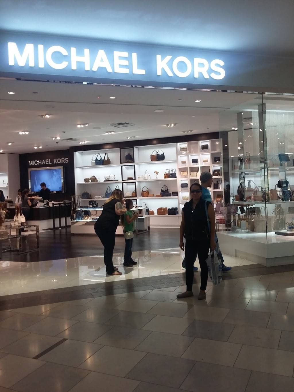 Great Wraps | meal takeaway | 7400 San Pedro Ave, San Antonio, TX 78216, USA | 2103427500 OR +1 210-342-7500