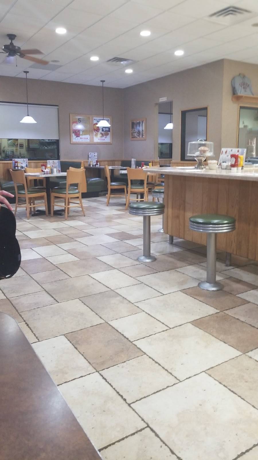 George Webb Restaurant | restaurant | N2536 Kasal Ln, Peshtigo, WI 54157, USA | 7155820406 OR +1 715-582-0406