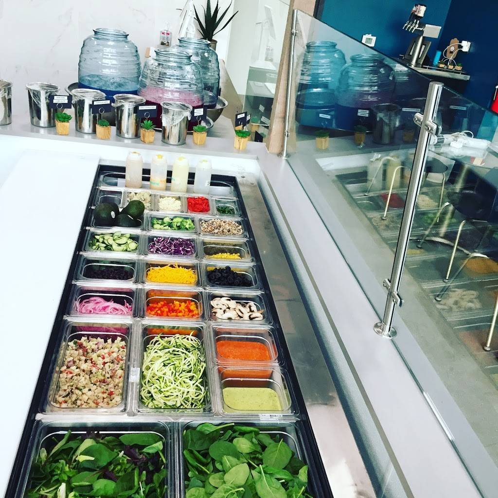 Organic Junkie | restaurant | 420 N Main St #109, Corona, CA 92880, USA | 9514757578 OR +1 951-475-7578