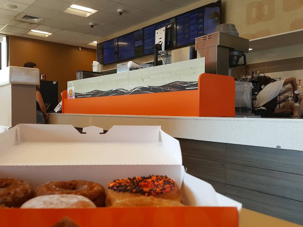 Dunkin | bakery | 3824 S Tuttle Ave, Sarasota, FL 34239, USA | 9418702837 OR +1 941-870-2837