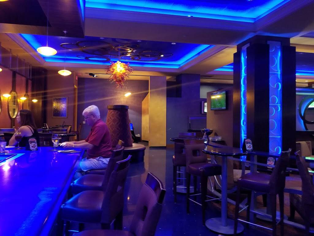 Luna | restaurant | 950 Lake Carillon Dr, St. Petersburg, FL 33716, USA | 7279542140 OR +1 727-954-2140