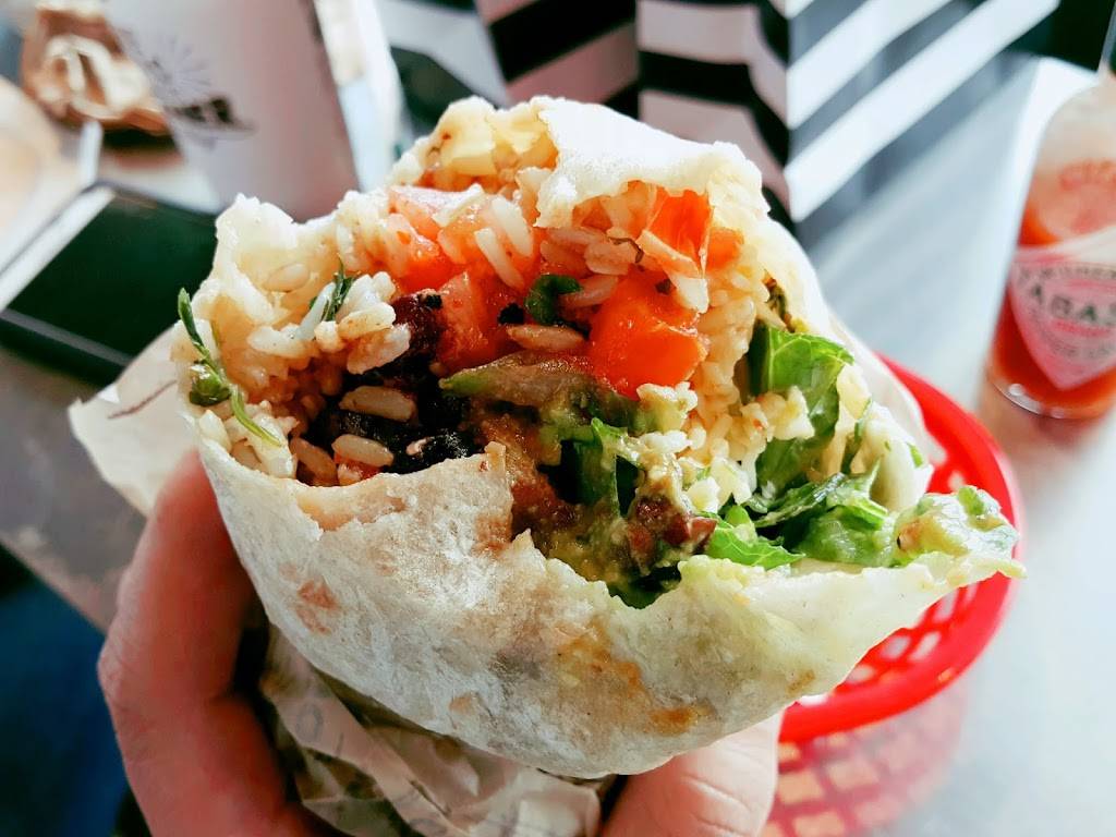 Chipotle Mexican Grill | restaurant | 630 Old Country Rd Unit 1047, Garden City, NY 11530, USA | 5165393950 OR +1 516-539-3950