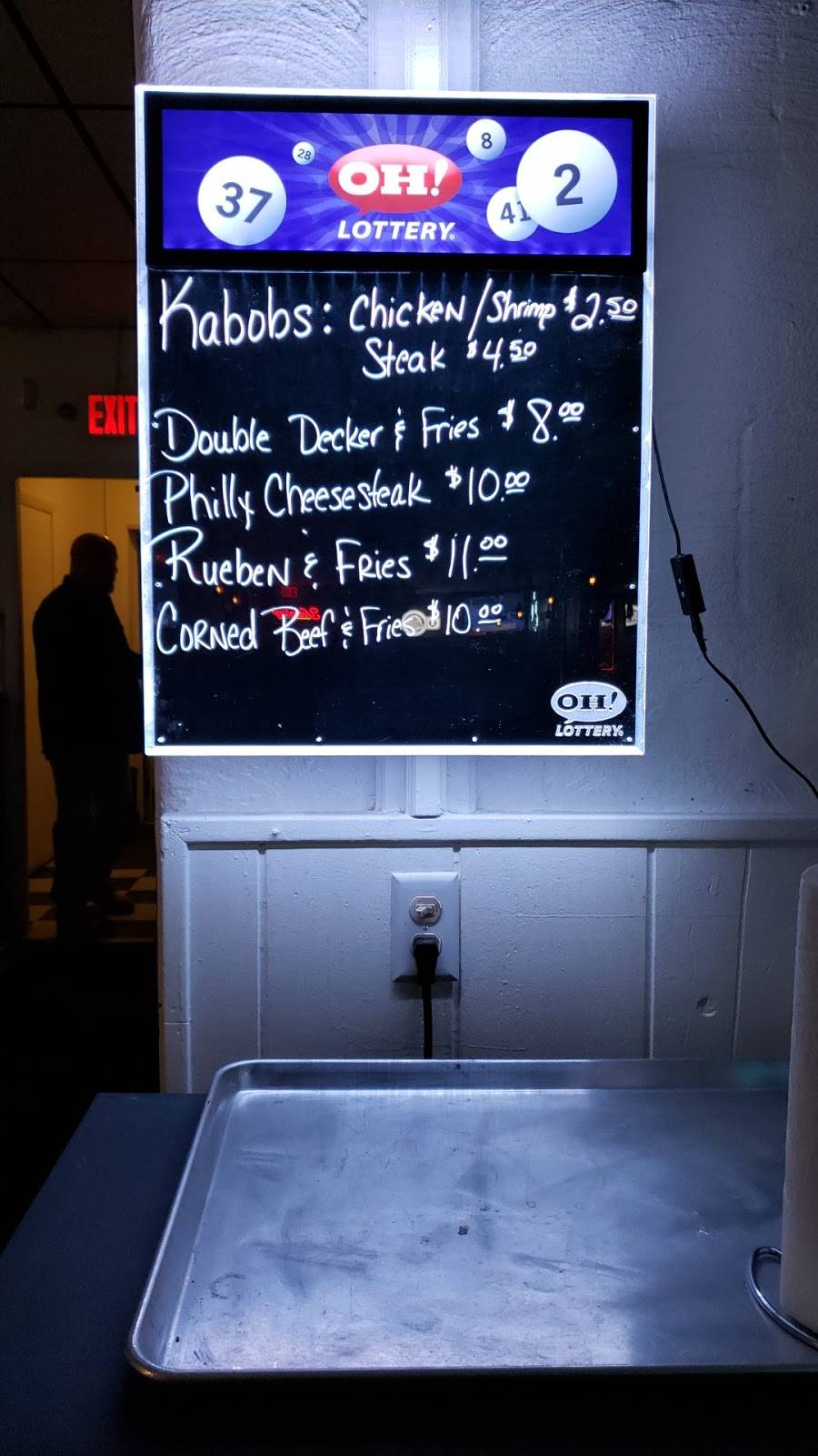 Butchs Bar & Que | restaurant | 10009 W 130th St, North Royalton, OH 44133, USA | 4406288121 OR +1 440-628-8121