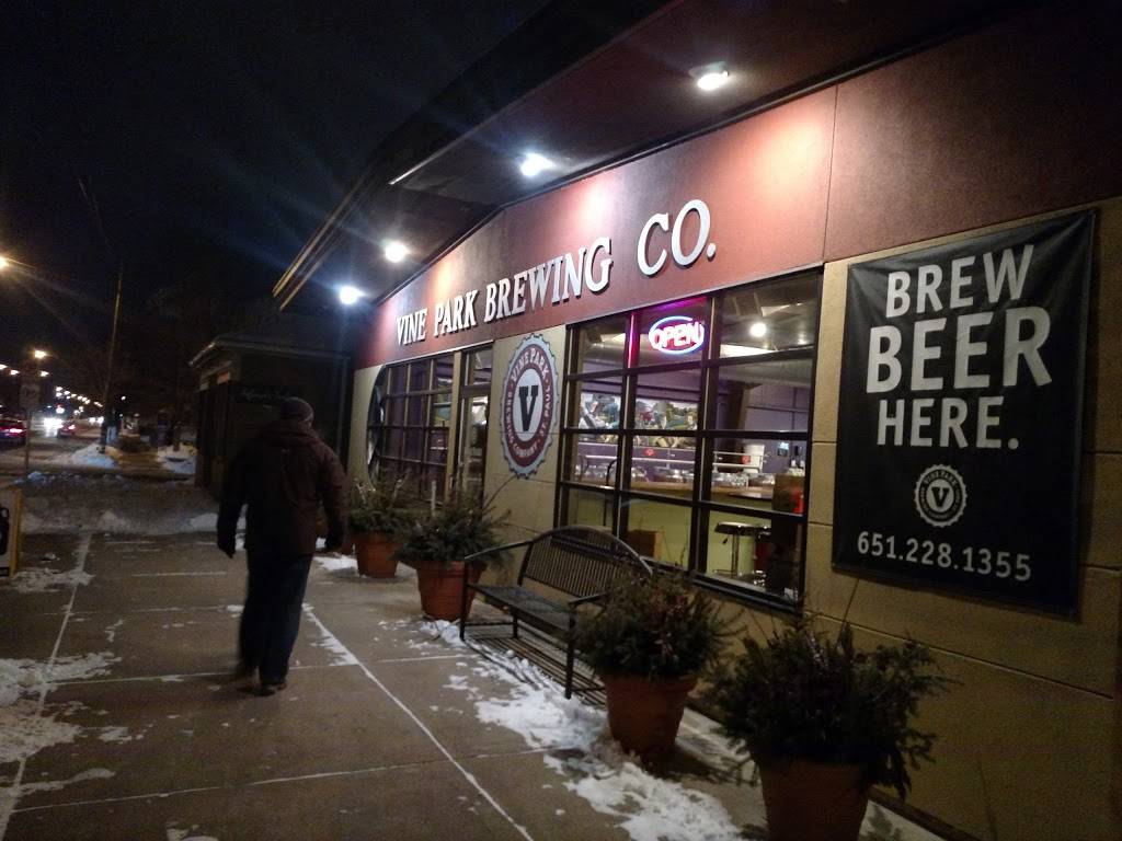 Vine Park Brewing Co. | restaurant | 1254 7th St W, St Paul, MN 55102, USA | 6512281355 OR +1 651-228-1355