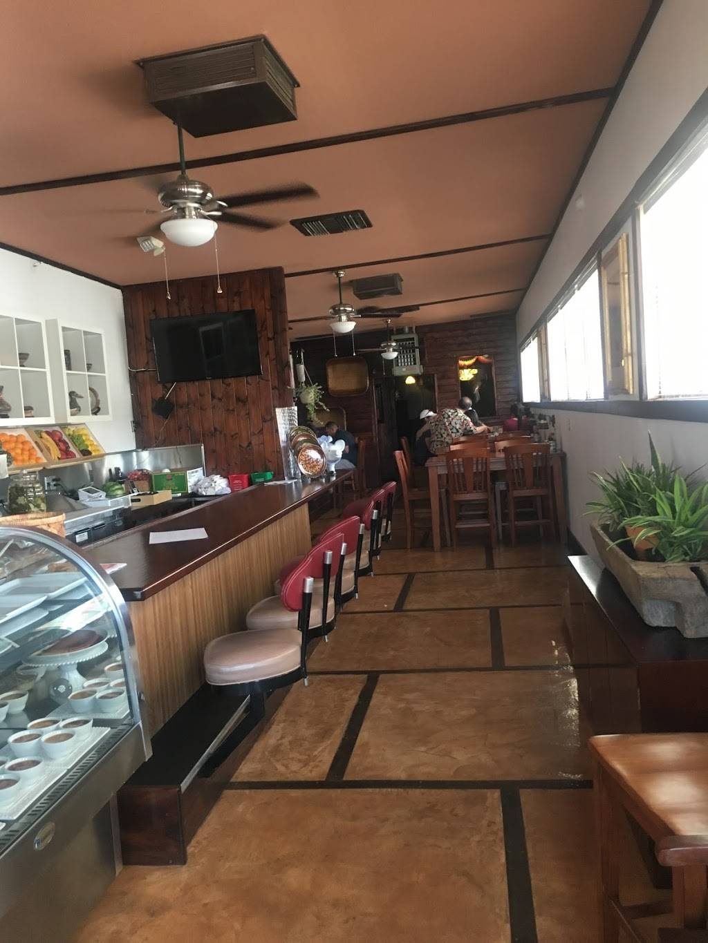 Panchitos Restaurant | restaurant | 2104 O St, Bakersfield, CA 93301, USA | 6615584078 OR +1 661-558-4078