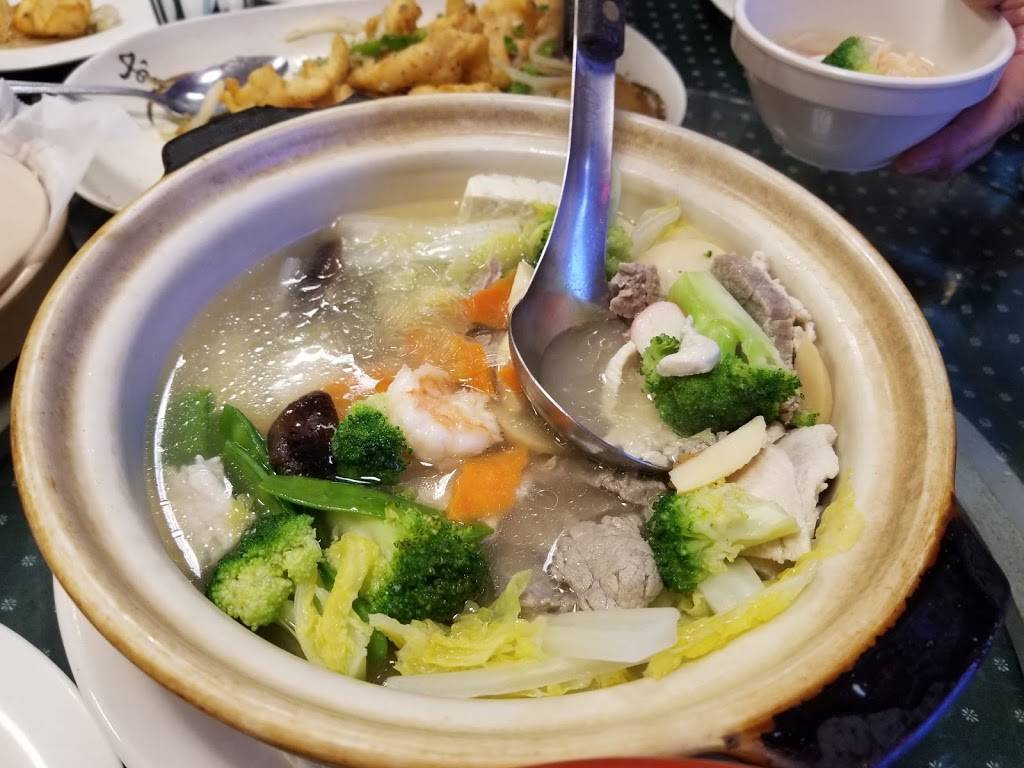 Changs Chinese Restaurant | restaurant | 16100 Kensington Dr #200, Sugar Land, TX 77479, USA | 2813250176 OR +1 281-325-0176