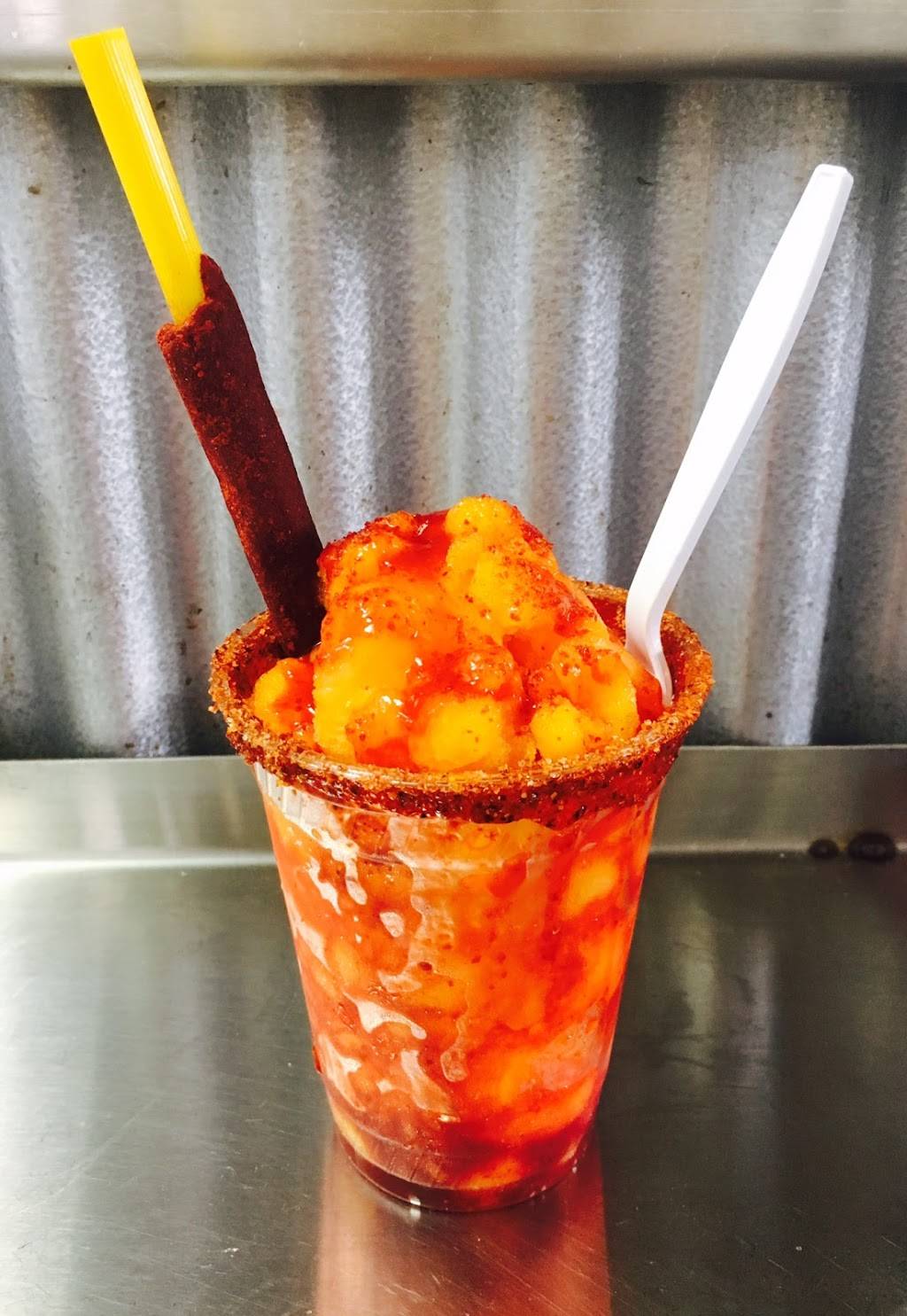 Mariscos El Paisa | restaurant | 3110 S Zarzamora St, San Antonio, TX 78225, USA | 2109213111 OR +1 210-921-3111