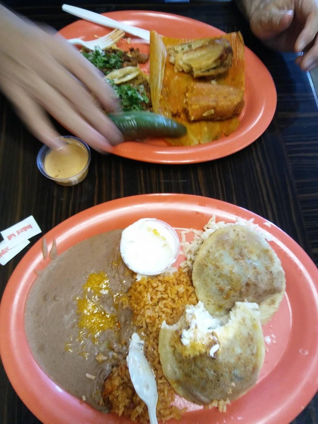 Tamale Caliente | restaurant | 3330 E Florida Ave Ste B, Hemet, CA 92544, USA | 9513057253 OR +1 951-305-7253