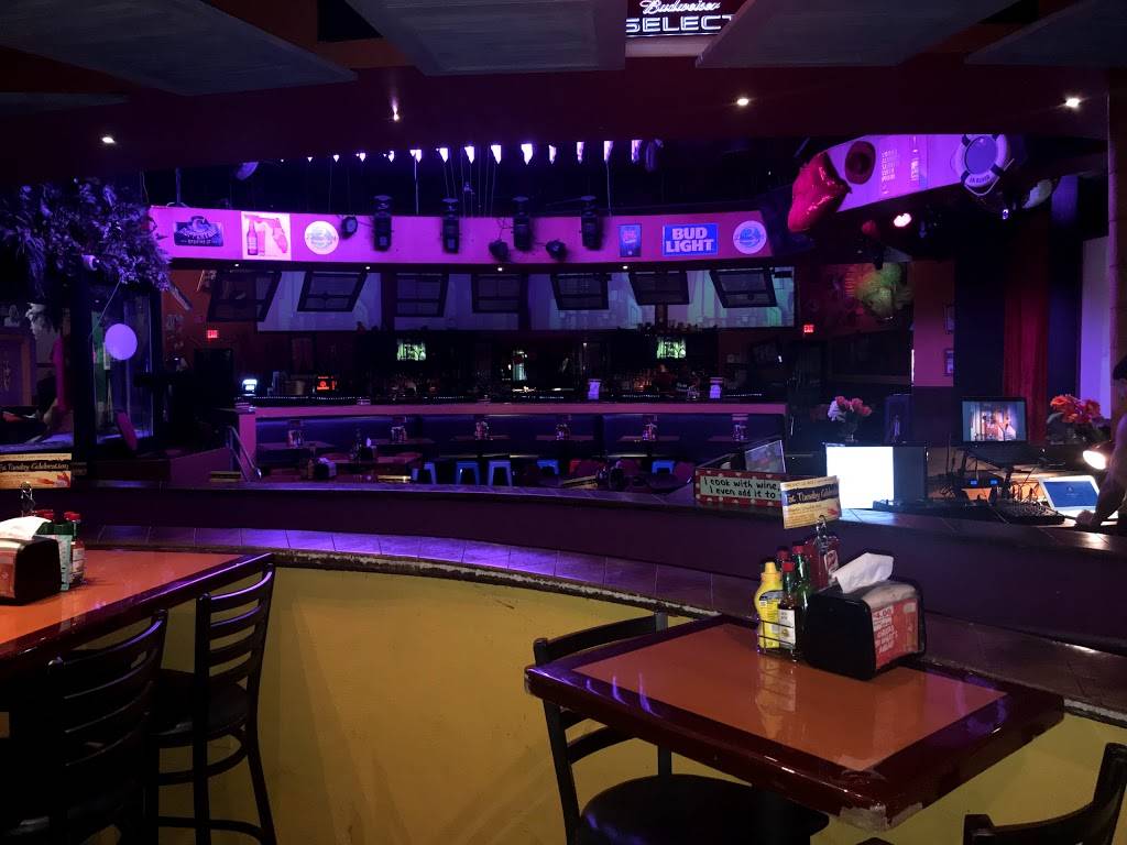 Hamburger Marys Brandon | restaurant | 2016 Town Center Blvd, Brandon, FL 33511, USA | 8136432110 OR +1 813-643-2110