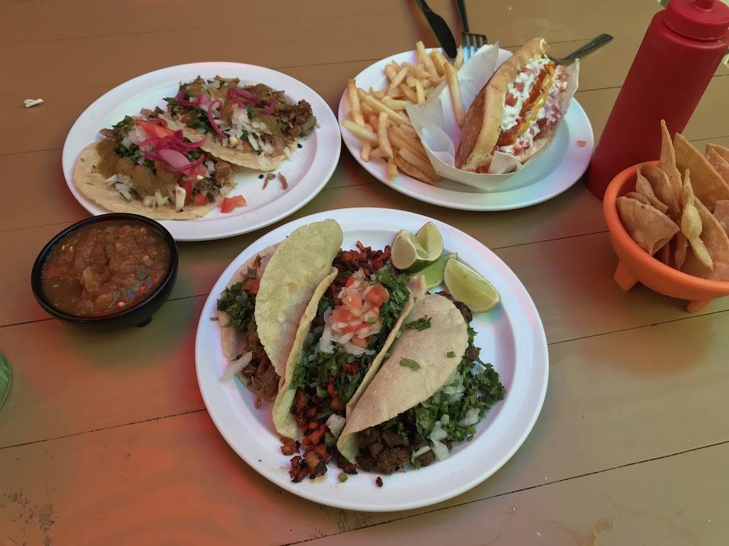 Sonora Tacos : Hotdogs The Back Yard | restaurant | 1833 Richmond Ave, Houston, TX 77098, USA | 3465718175 OR +1 346-571-8175