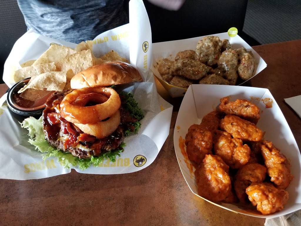 Buffalo Wild Wings | meal takeaway | 1234 Walton Blvd, Rochester Hills, MI 48307, USA | 2486513999 OR +1 248-651-3999