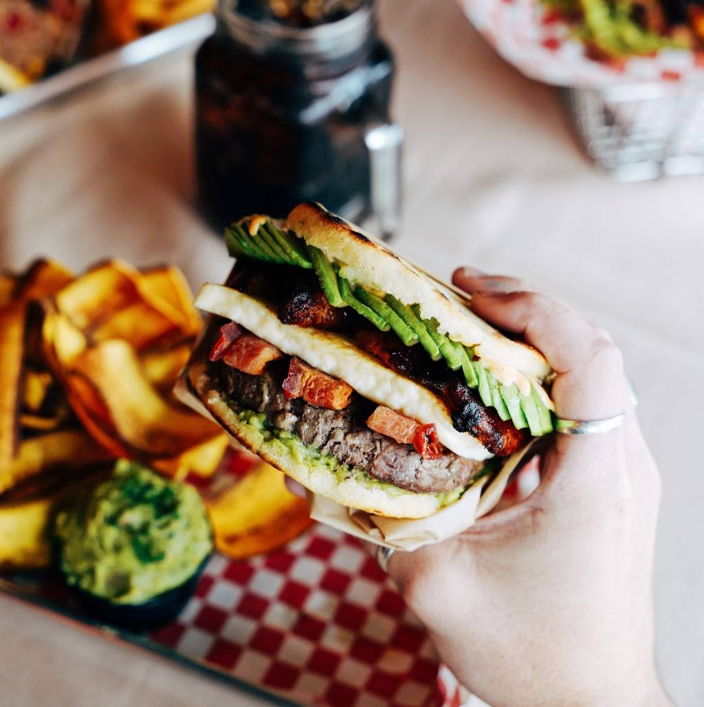 Garridos Bistro & Pastry | restaurant | 19605 Mack Ave, Grosse Pointe Woods, MI 48236, USA | 3134663042 OR +1 313-466-3042