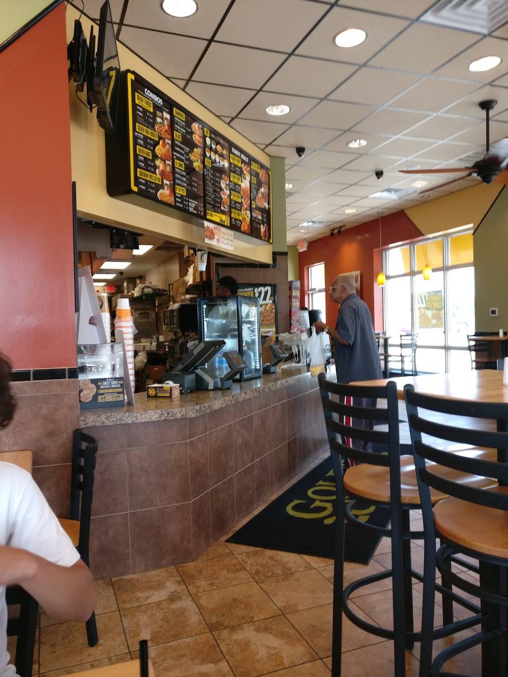 Golden Chick | meal takeaway | 7979 S Hampton Rd, Dallas, TX 75232, USA | 9727809000 OR +1 972-780-9000