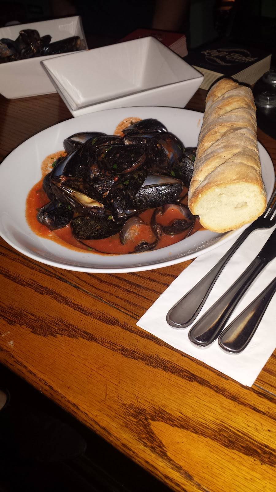 The Edmund Burke | restaurant | 107 Danforth Ave, Toronto, ON M4K 1N2, Canada | 4164667600 OR +1 416-466-7600