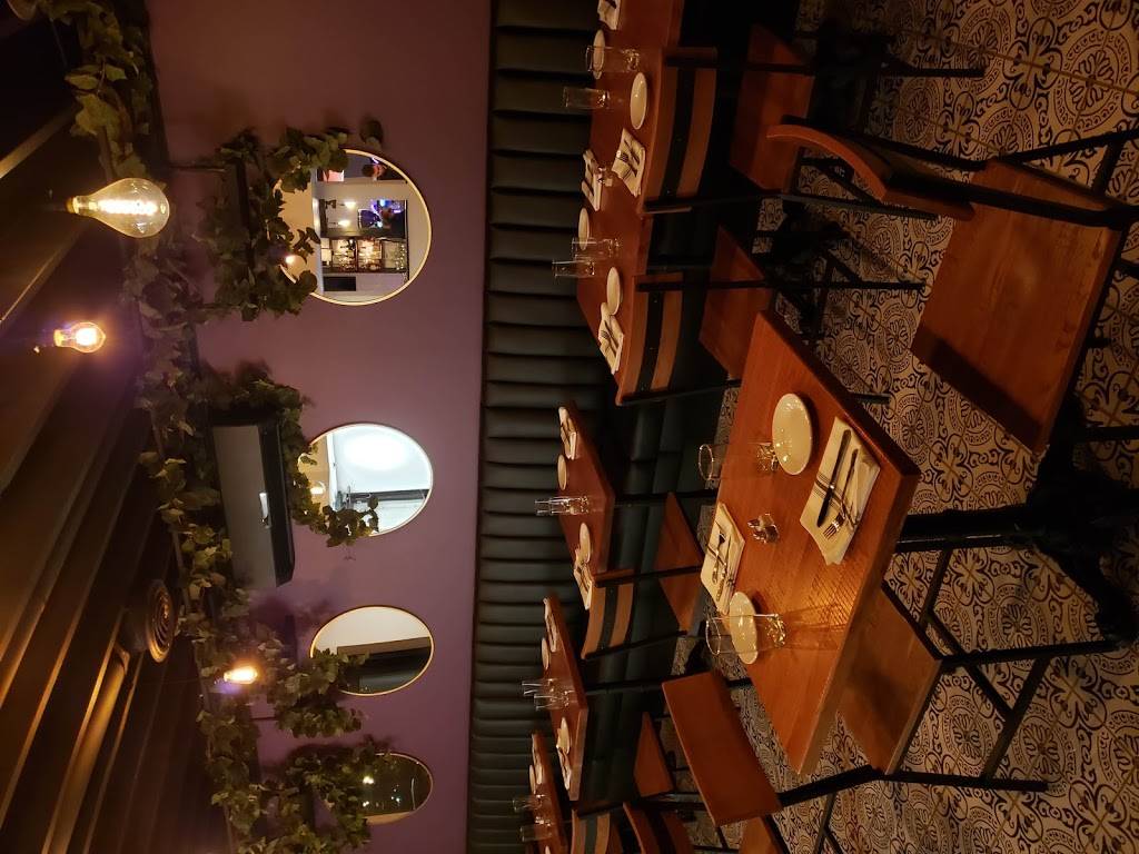 Fig & Vine | restaurant | 710 New Dorp Ln, Staten Island, NY 10306, USA | 9178300230 OR +1 917-830-0230