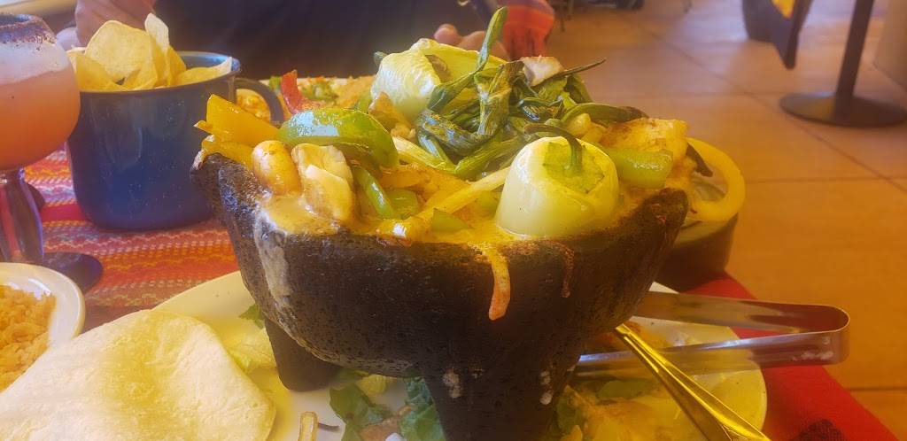 La Costa Mariscos at Riverwalk | restaurant | 10100 Stockdale Hwy, Bakersfield, CA 93311, USA | 6612399939 OR +1 661-239-9939